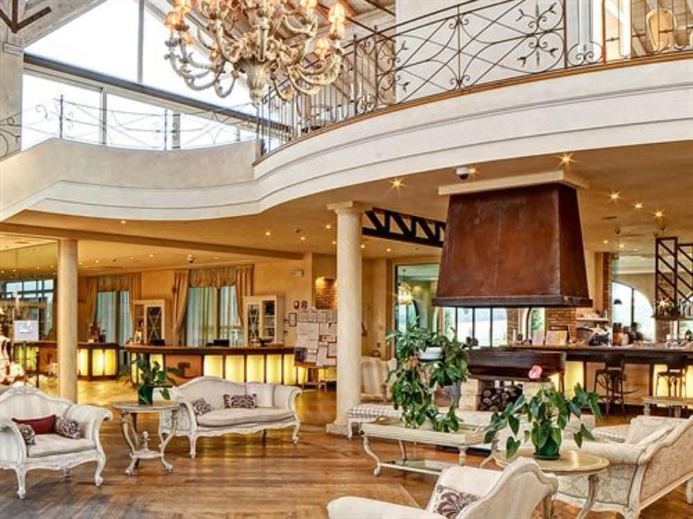 Garda Hotel San Vigilio Golf Pozzolengo Bagian luar foto
