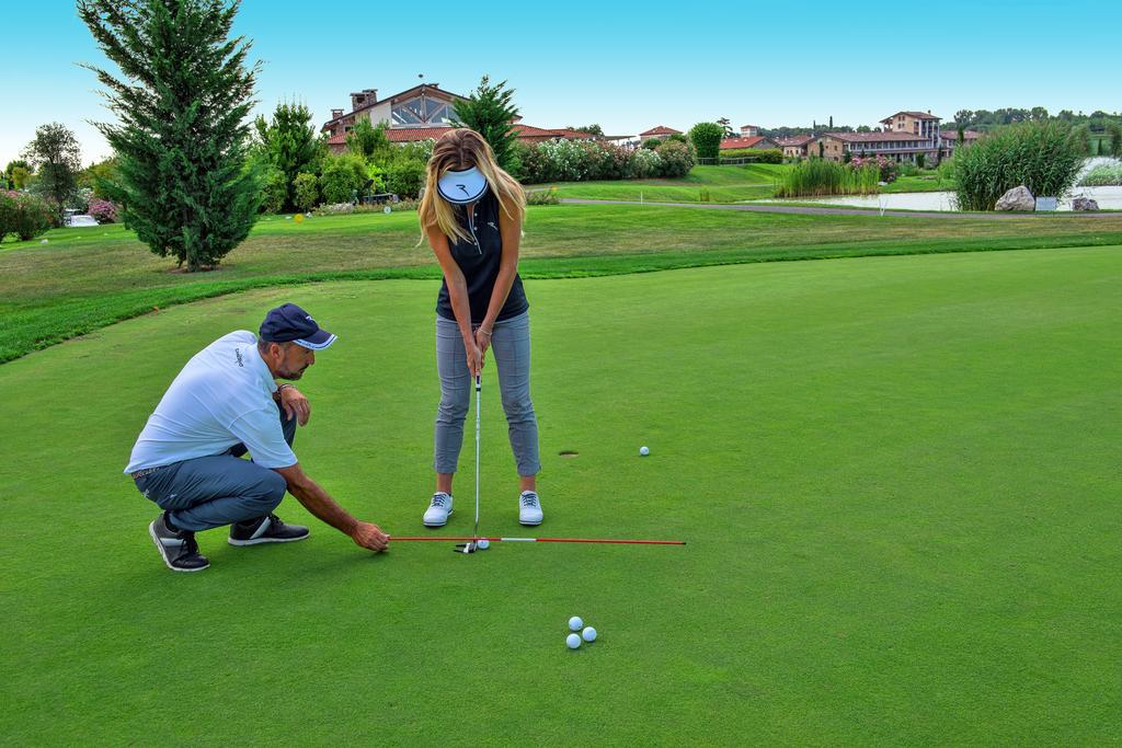 Garda Hotel San Vigilio Golf Pozzolengo Bagian luar foto