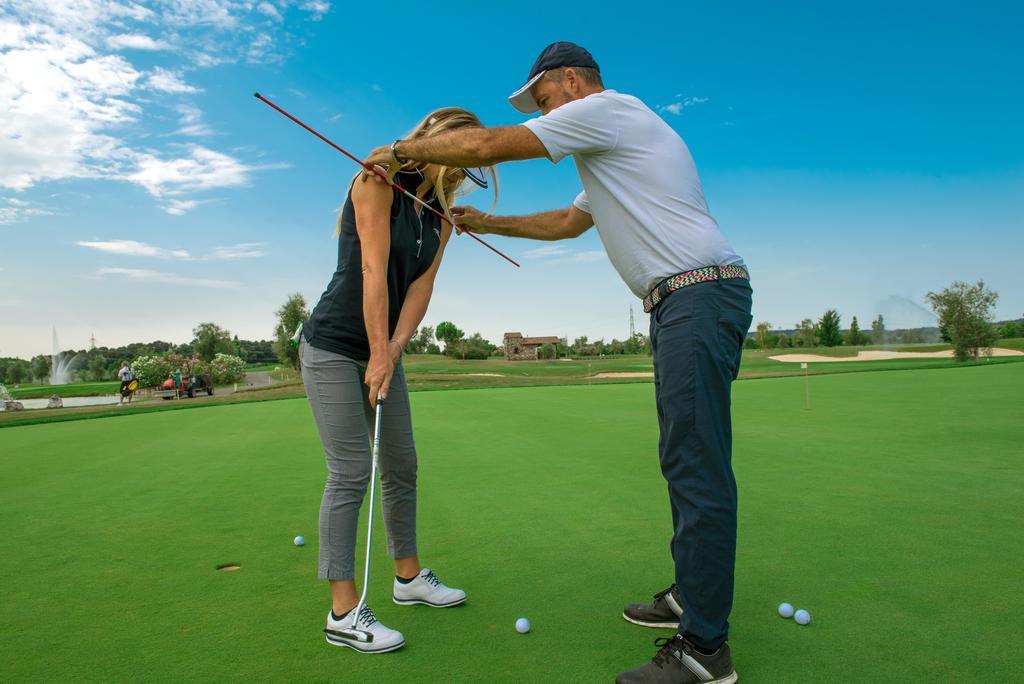 Garda Hotel San Vigilio Golf Pozzolengo Bagian luar foto